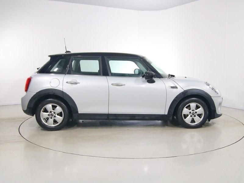 Usado Mini Cooper Classic 2020 Prateado Citadino