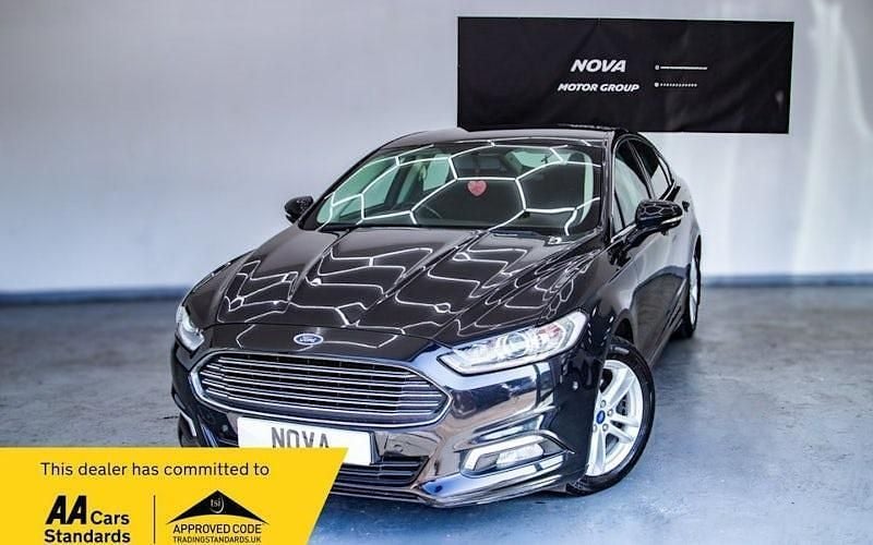 Used 2015 Ford Mondeo Zetec Hatchback | £7,299 (Fair price) - Image 1/4