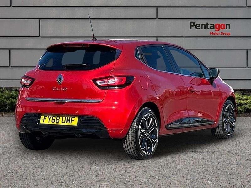 Used Renault Clio IV Iconic 88 HP (64 kW) 2018 Red Hatchback