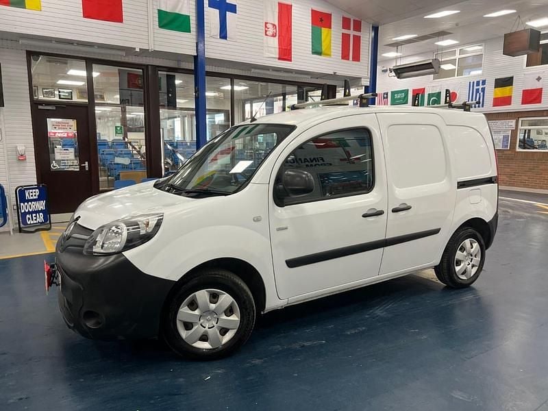 Used Renault Kangoo Business 44 kW (60 HP) 2018 White MPV