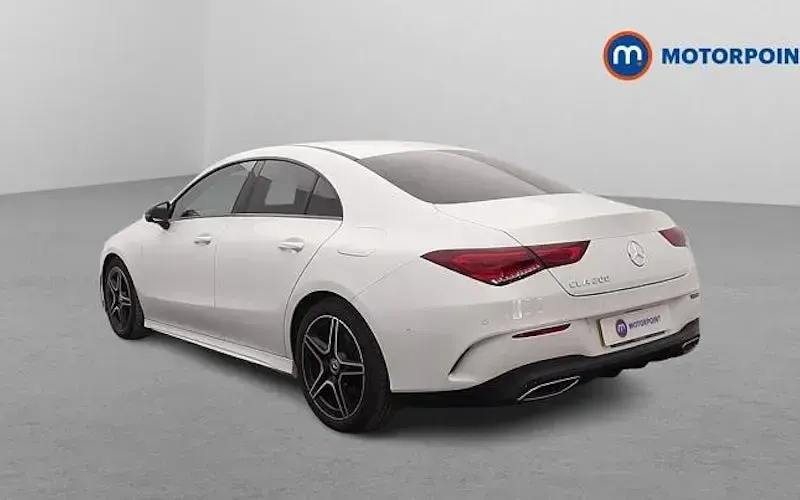 Usado Mercedes CLA200 Executive 163 HP (119 kW) 2022 Branco Sedan