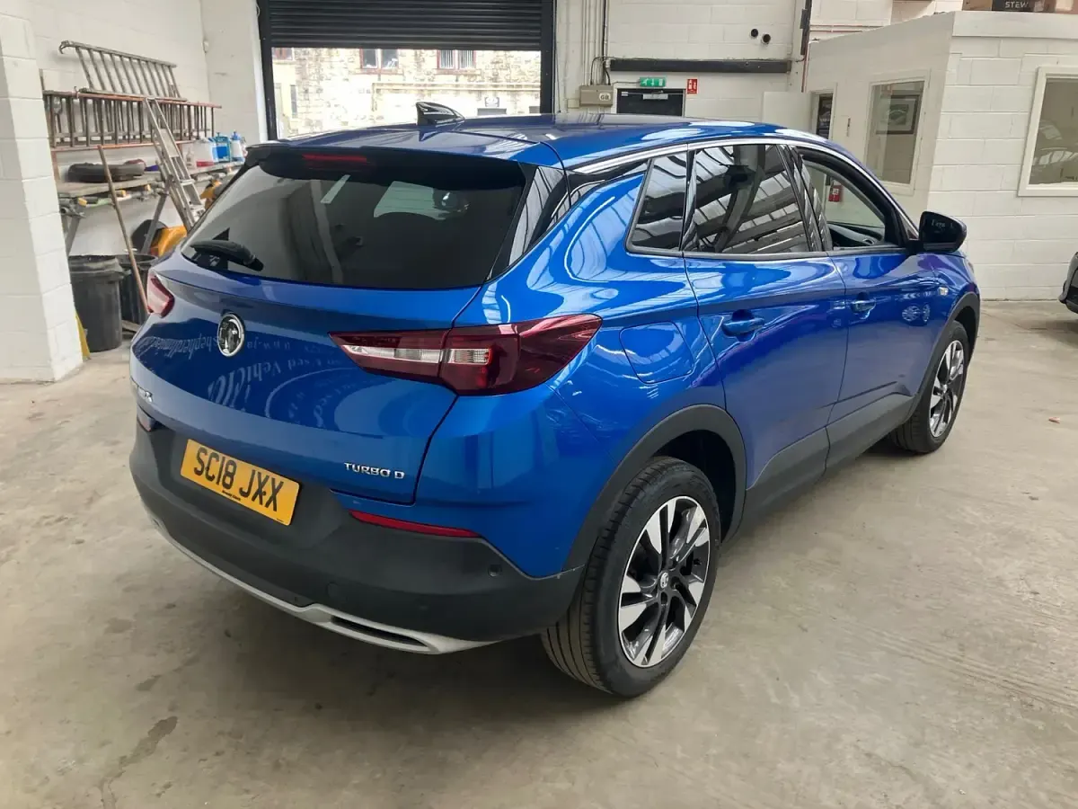 Used Vauxhall Grandland X Sport 120 HP (88 kW) 2018 Blue SUV