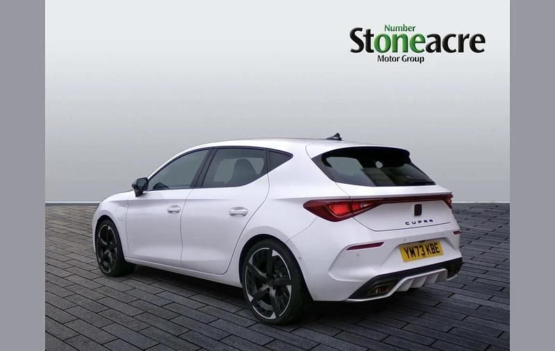 Used Cupra Leon VZ3 241 HP (177 kW) 2023 White Hatchback