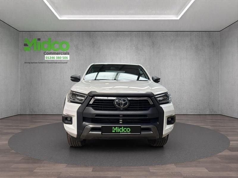 Used Toyota HiLux 201 HP (147 kW) 2023 White Pickup