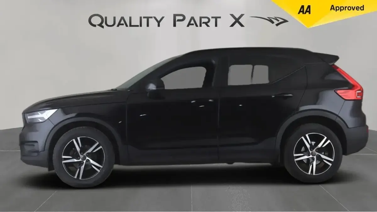 Used Volvo XC40 R-Design 2021 Black SUV