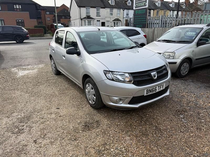 Used Dacia Sandero Ambiance 90 HP (66 kW) 2016 Silver Hatchback