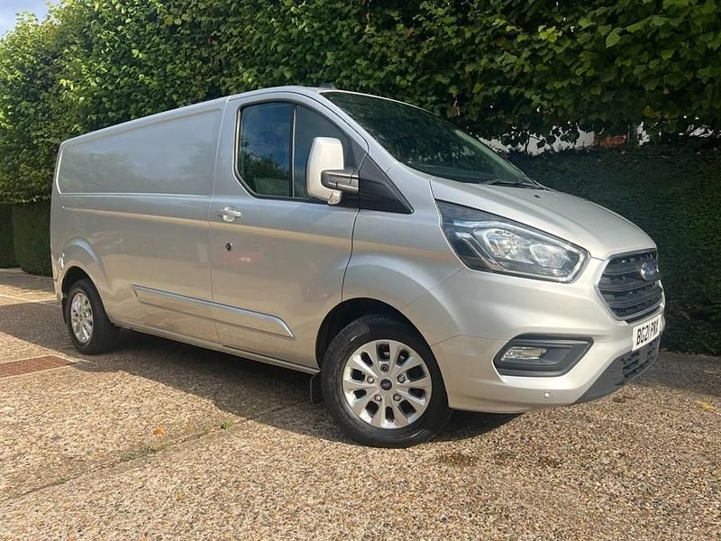 Used Ford Transit Custom Limited 128 HP (94 kW) 2021 Silver
