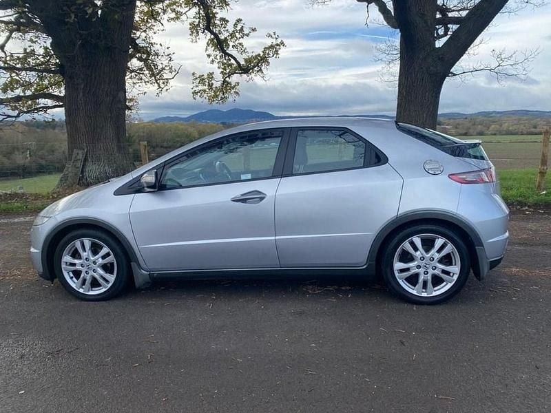 Used Honda Civic EX 138 HP (101 kW) 2010 Silver Hatchback