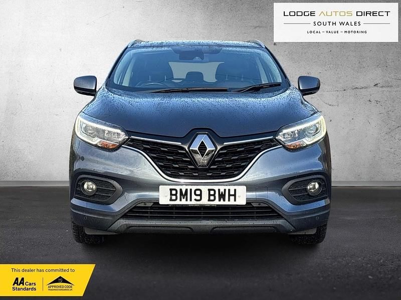 Used Renault Kadjar Iconic 115 HP (84 kW) 2019 Grey SUV
