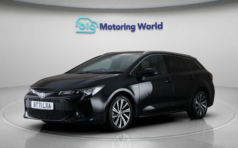 Used Toyota Corolla Design 122 HP (89 kW) 2021 Black Estate