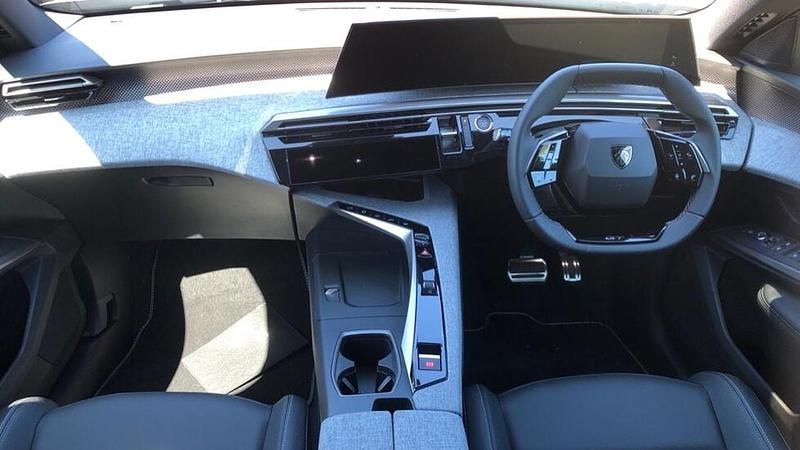 Nouă Peugeot e-3008 GT 152 kW (207 CP) 2026 Albastru SUV