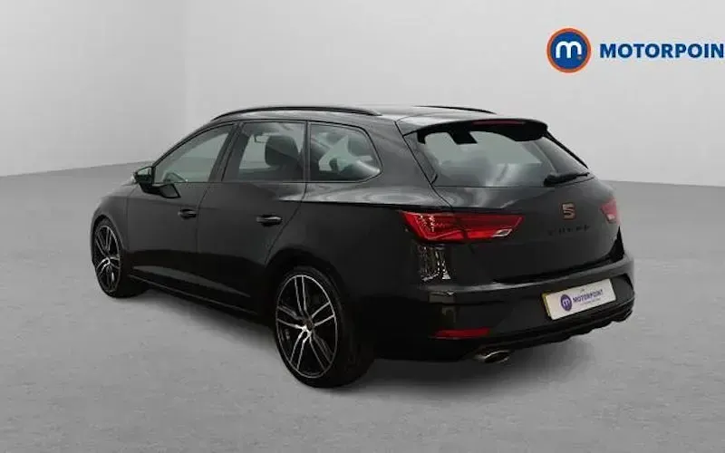 Used Seat Leon ST 4Drive 300 HP (220 kW) 2019 Black Estate