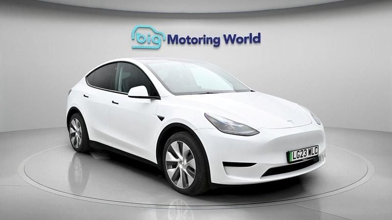Used Tesla Model Y RWD 219 kW (299 HP) 2023 White SUV