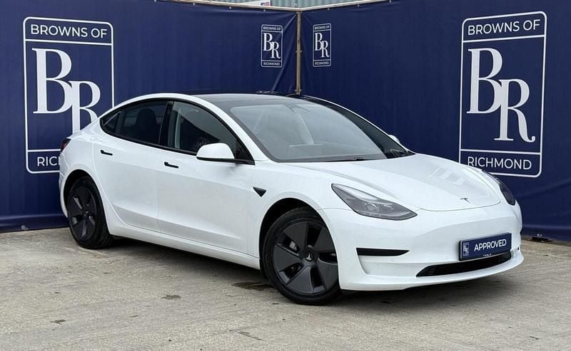 White Used 2022 Tesla Model 3 RWD Sedan | £18,899 (Fair price) - Image 1/3