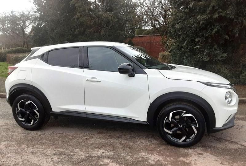 Used Nissan Juke N-Connecta 2022 White SUV