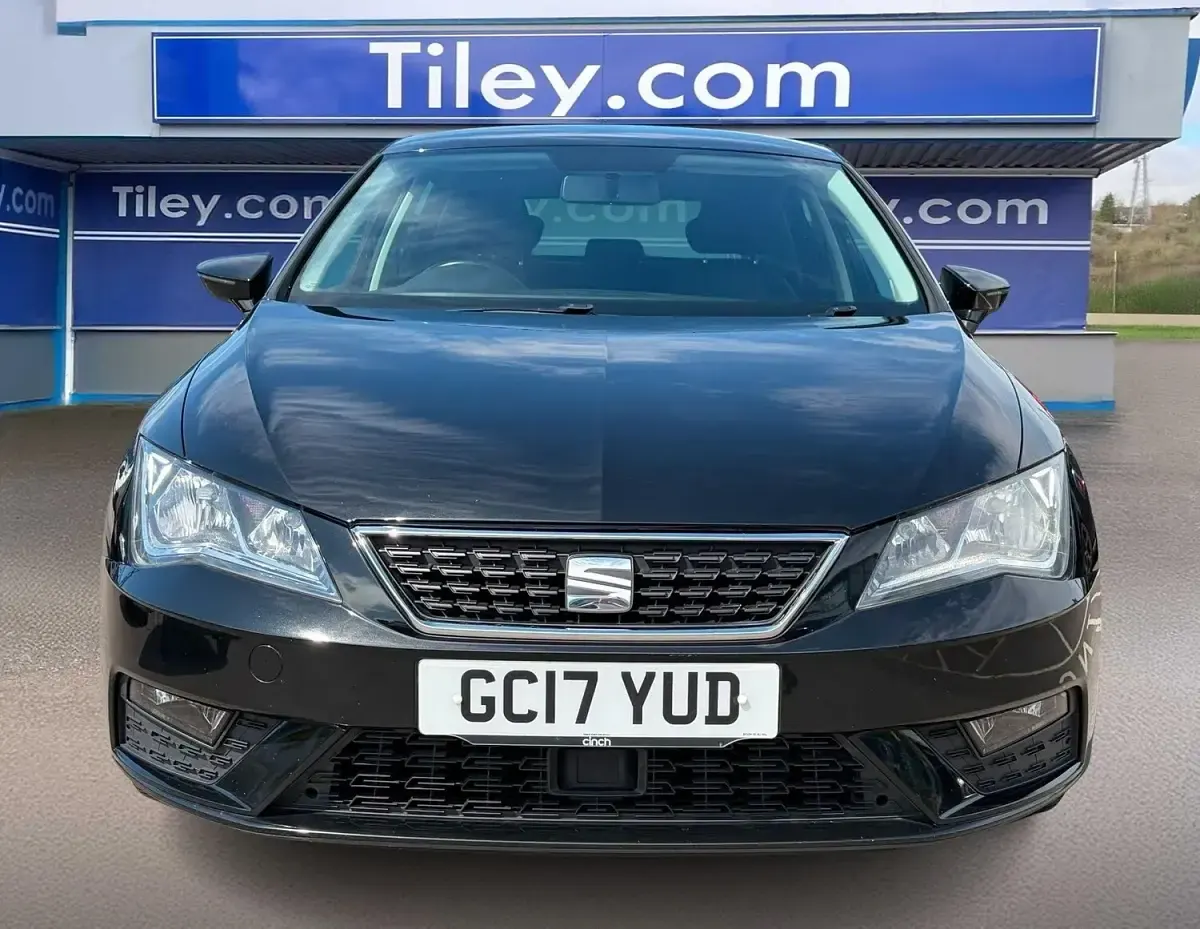 Used Seat Leon SE Dynamic 110 HP (80 kW) 2017 Black Hatchback