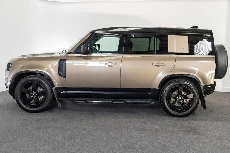 Used Land Rover Defender First Edition 240 HP (176 kW) 2020 Brown SUV