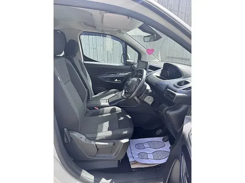 Used Peugeot Rifter Allure 2019 Beige MPV