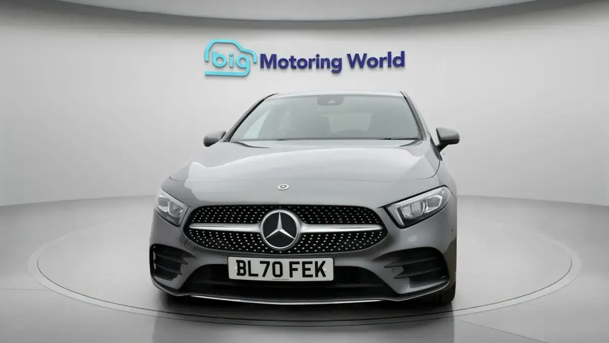 Usado Mercedes A250 Executive 259 HP (190 kW) 2020 Cinzento Citadino