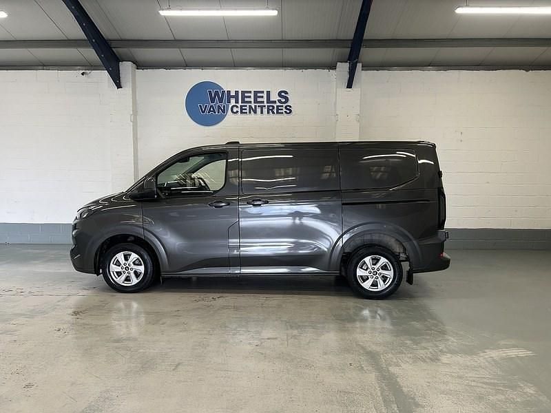 Used Ford Transit Custom Limited 136 HP (100 kW) 2024 Grey Van