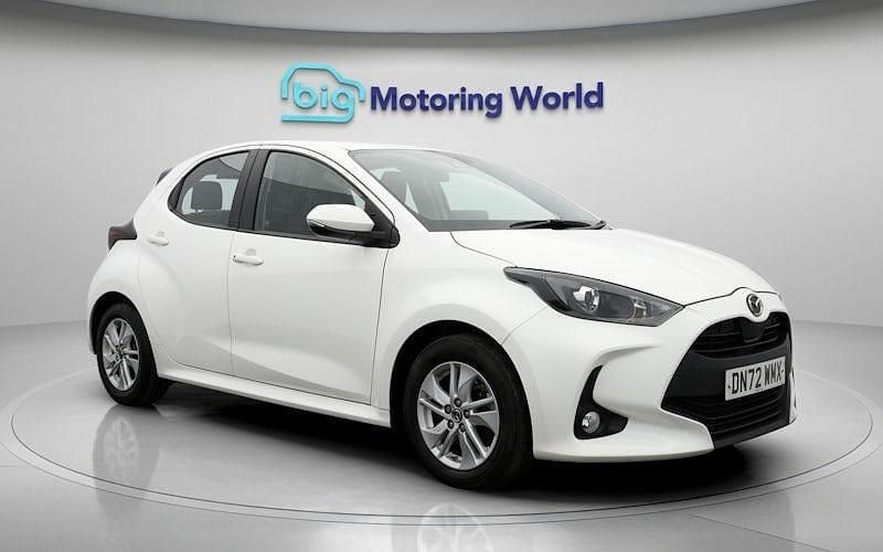 Used Mazda 2 116 HP (85 kW) 2023 White Hatchback