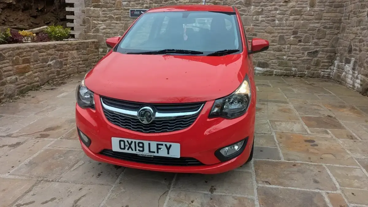 Usado Vauxhall Viva 2019 Vermelho Citadino