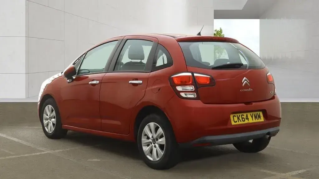 Used Citroën C3 PureTech 68 HP (50 kW) 2014 Red Hatchback