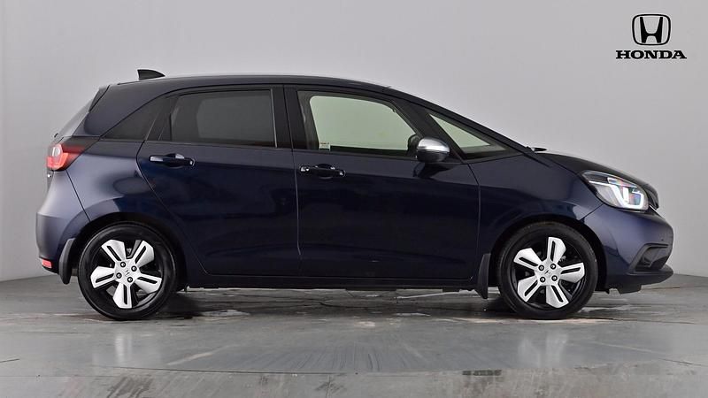 Second-hand Honda Jazz Hybrid 109 CP (80 kW) 2023 Albastru Hatchback