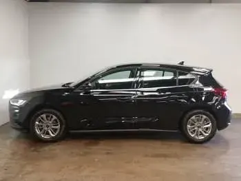 Usado Ford Focus Titanium 125 HP (91 kW) 2023 Preto Citadino