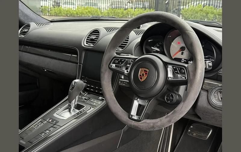 Used Porsche Cayman 360 HP (264 kW) 2018 White Coupe