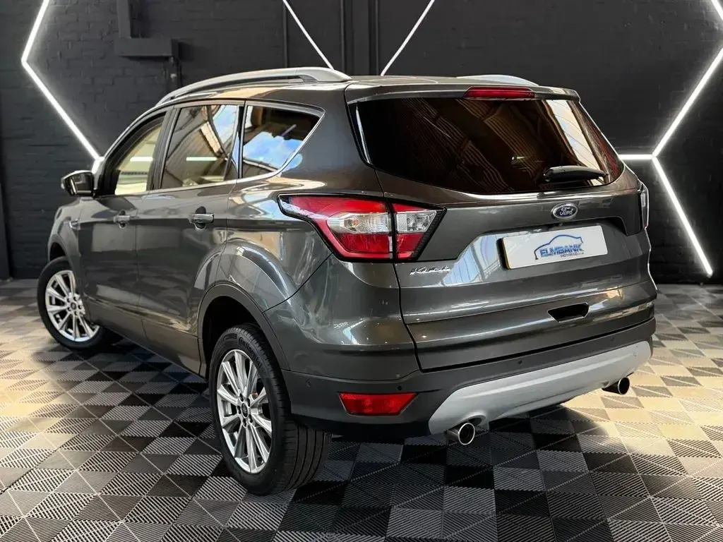 Used Ford Kuga Titanium 120 HP (88 kW) 2019 Grey SUV