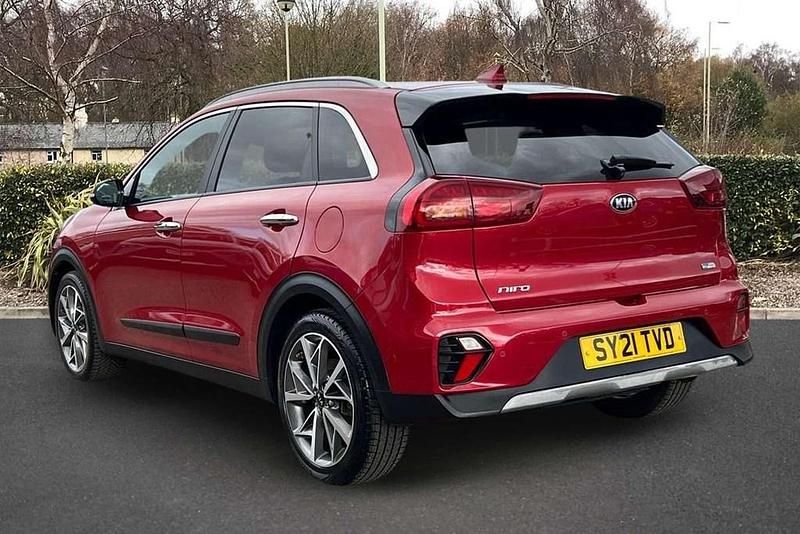 Gebraucht Kia Niro 141 PS (103 kW) 2021 Rot SUV