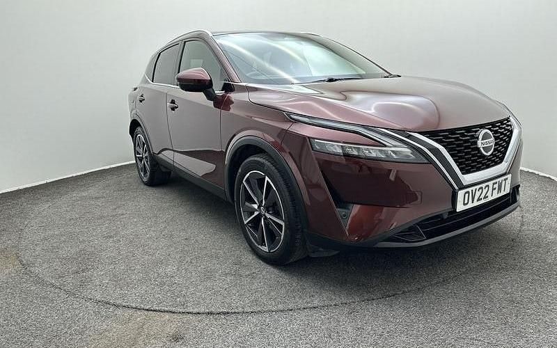 Used Nissan Qashqai Tekna 158 HP (116 kW) 2022 Red SUV