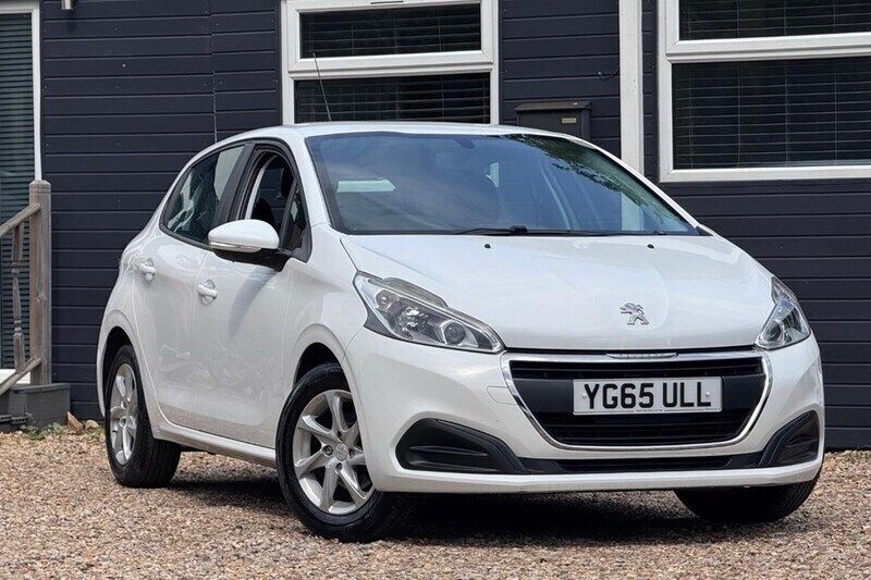 White Used 2015 Peugeot 208 Active Hatchback | £2,995 (Good price) - Image 1/1