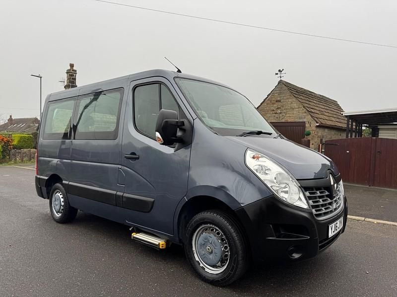 Blue Used 2016 Renault Master Business Van | £9,990 (Fair price) - Image 1/4