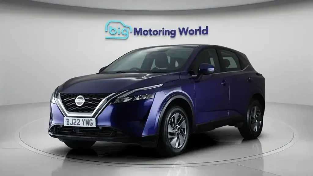 Used Nissan Qashqai Acenta Premium 140 HP (102 kW) 2022 Blue SUV