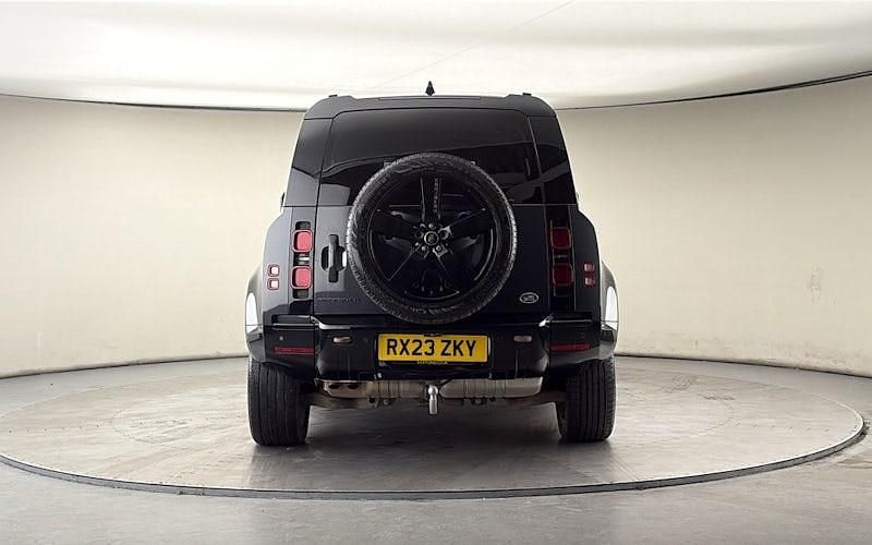 Usado Land Rover Defender HSE Dynamic 300 HP (220 kW) 2023 Cinzento SUV