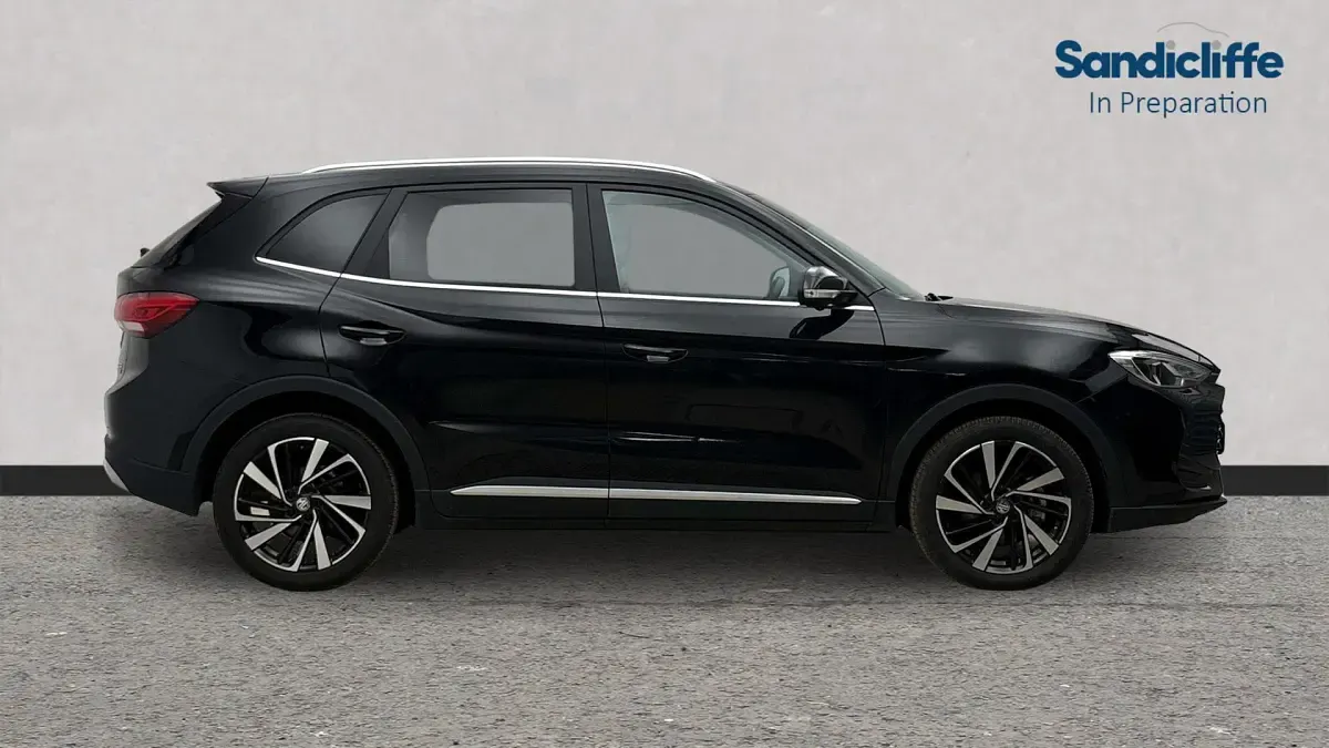 Gebraucht MG ZS Trophy 196 PS (144 kW) 2024 Schwarz SUV
