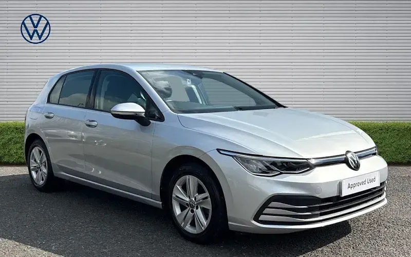 Used VW Golf VIII Life 150 HP (110 kW) 2023 Hatchback