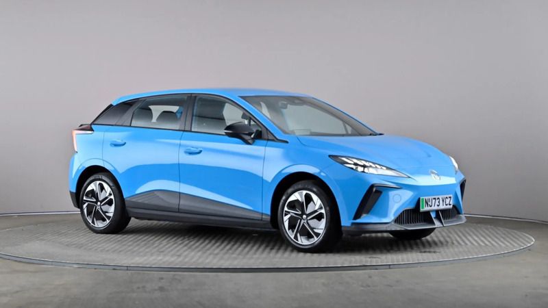 Blue Used 2023 MG MG4 EV SE Hatchback | £14,477 (Fair price) - Image 1/4