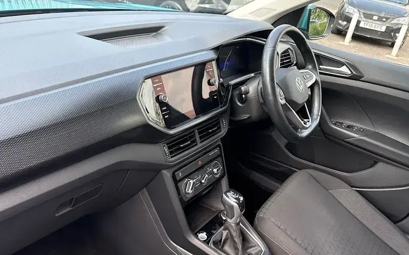 Used VW T-Cross SE 110 HP (80 kW) 2023 Makena turquoise premium metallic SUV