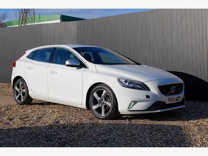 Used Volvo V40 R-Design 2014 White Hatchback