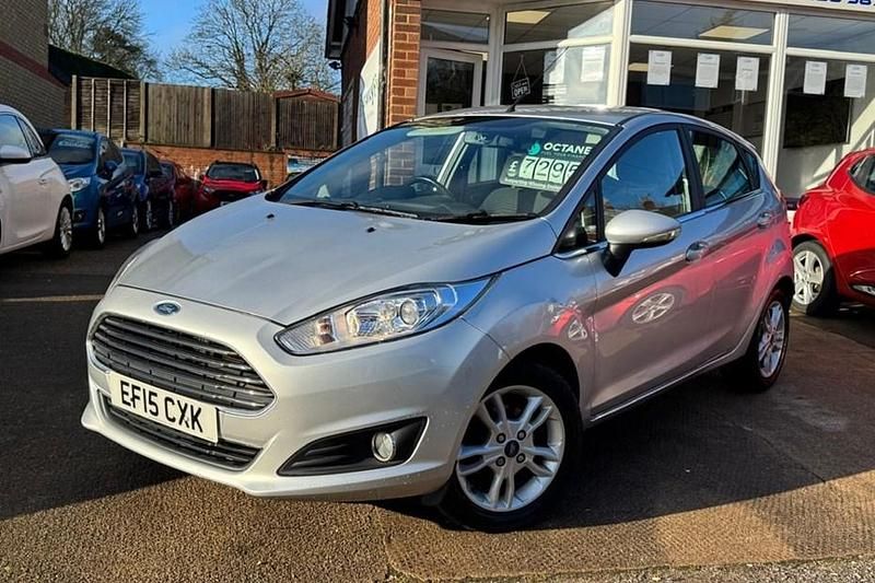 Silver Used 2015 Ford Fiesta Zetec Hatchback | £7,295 (Fair price) - Image 1/1