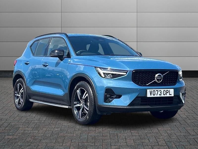 Blue Used 2023 Volvo XC40 Plus SUV | £28,995 (Good price) - Image 1/4