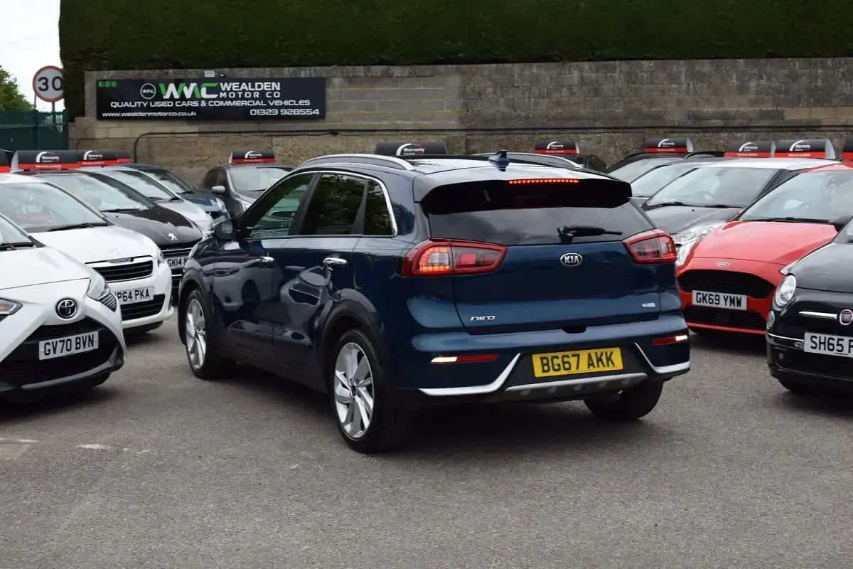 Used Kia Niro 141 HP (103 kW) 2017 Blue SUV