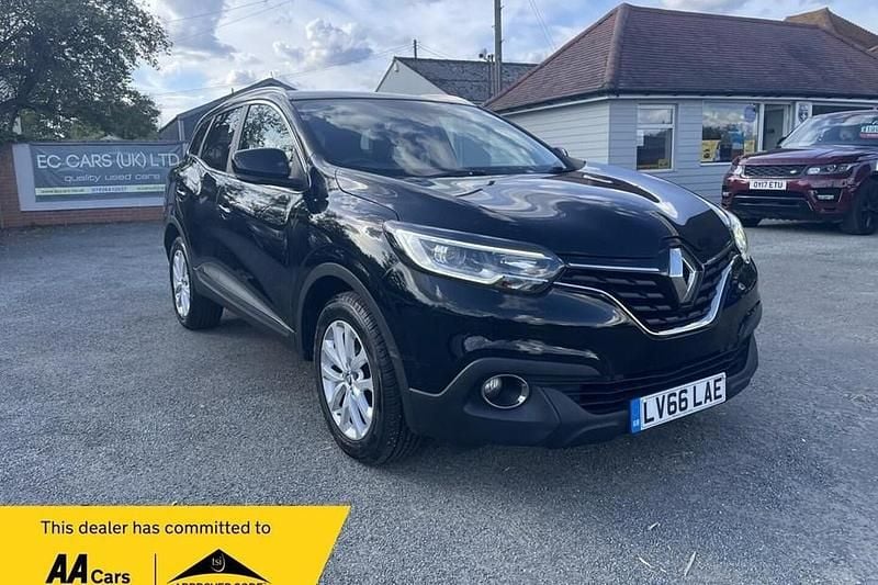 Black Used 2016 Renault Kadjar Dynamique SUV | £7,990 (Fair price) - Image 1/1