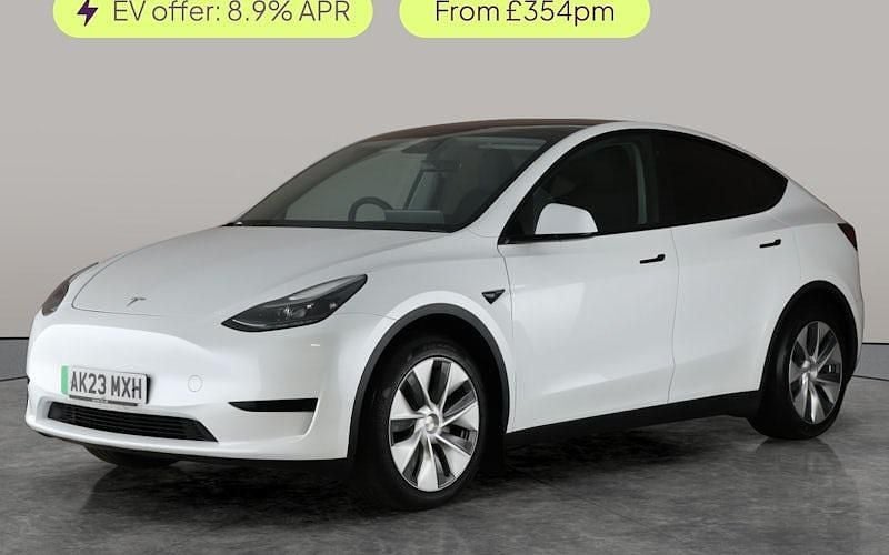 White Used 2023 Tesla Model Y RWD SUV | £22,501 (Fair price) - Image 1/3