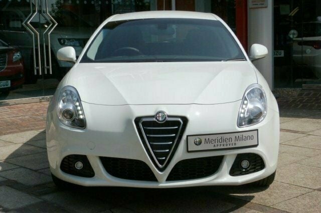 Used 2013 Alfa Romeo Giulietta Hatchback | £18,000 - Image 1/4