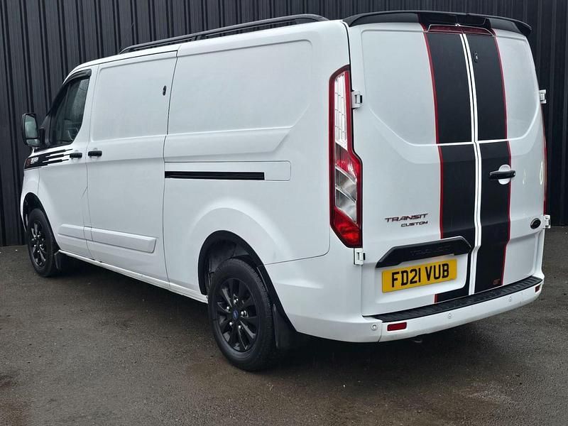 Used Ford Transit Custom Limited 130 HP (95 kW) 2021 White Van