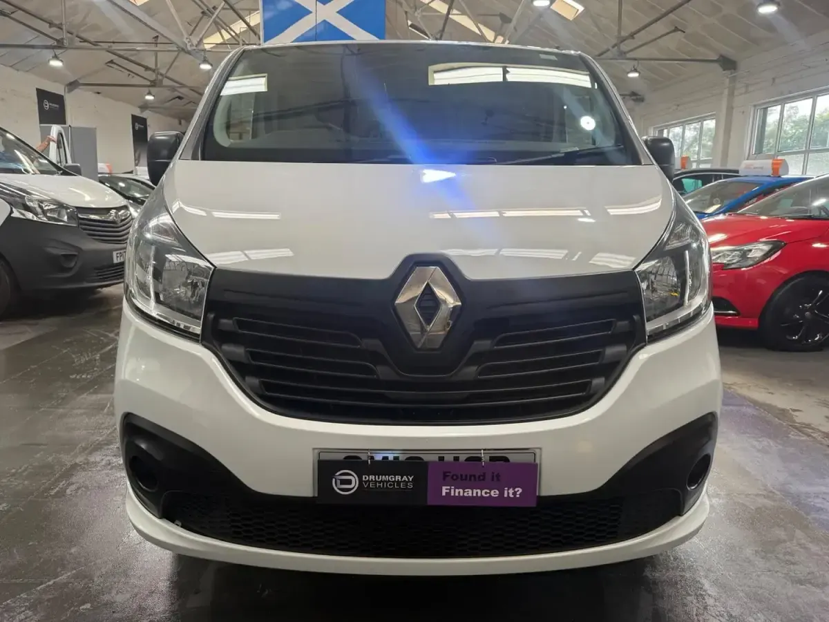 Used Renault Trafic Business 2016 White MPV